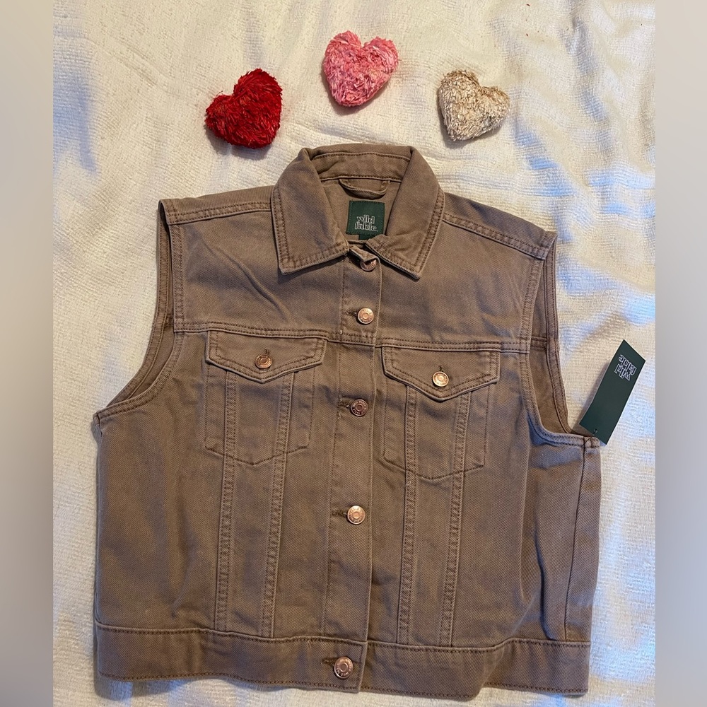 NWT Wild Fable Brown Jean Jacket Size S Sleeveless